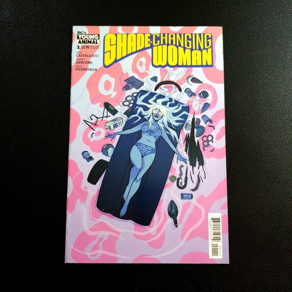 Young Animal DC Comic Shade 1 The Changing Woman Book Collector Bagged Boarded